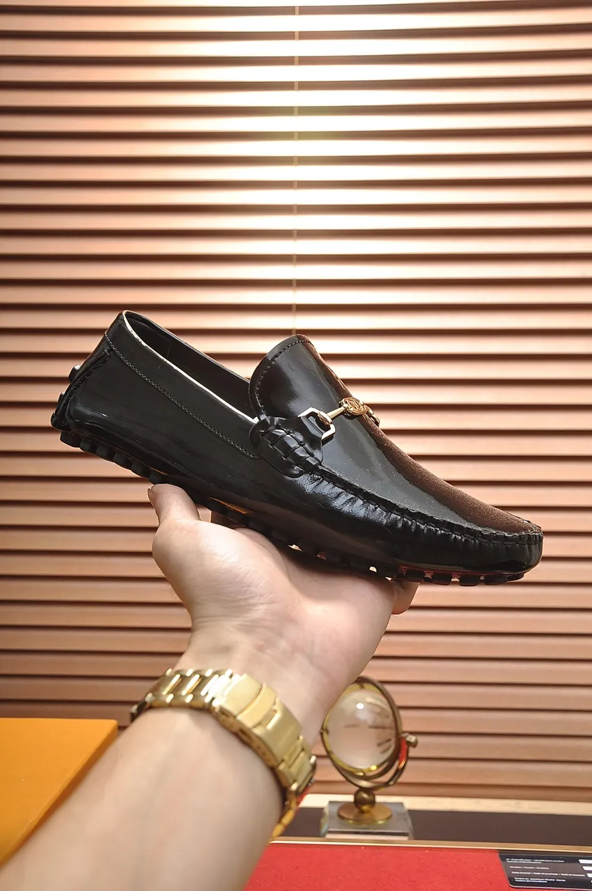 Men's men's shoes 💰420💶 [LV Doudou shoes] (water-dyed cowhide lining) new model is on the market, available on the official website. The new Doudou shoes are processed into single-color materials, and the uppers are made of imported horsehide leather. The body of the shoe is fully hemmed with mark thread, and is lined with imported original cowhide leather. The elegant shoe shape is super suitable for all-matching, and the size is 38-44.